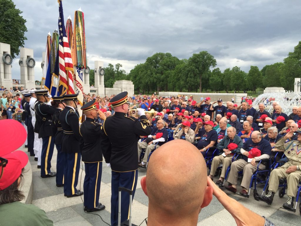 salute-to-vets-near-tomb-of-unknown-soldiers